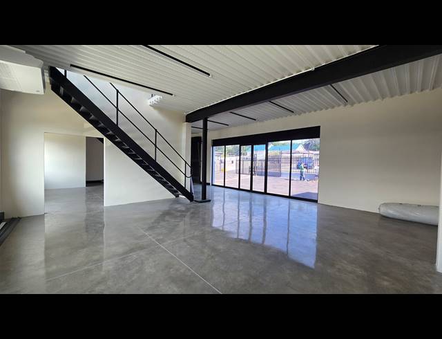 330M² RETAIL TO LET IN EASTLEIGH